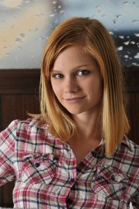 Детка мастурбирует Фото #1