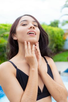 Натали в игре Metart set Jacuzzi Play Фото #3