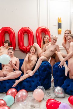 Элис Флор и Миа Мурковски устроили празднование в клубе влюбленных Фото #8